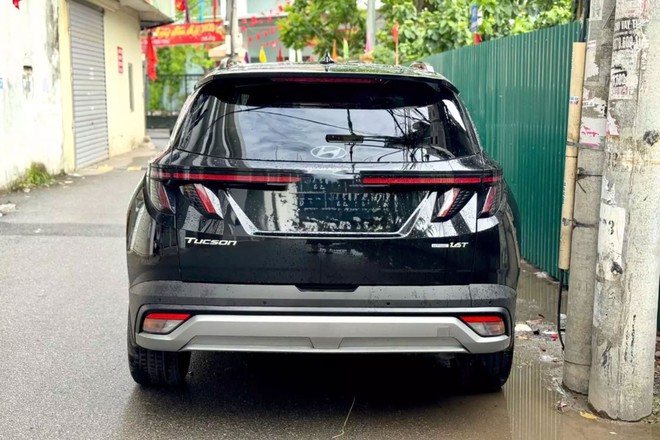 Hyundai Tucson mới đăng ký đã rao bán rẻ hơn hàng trăm triệu - Ảnh 3.