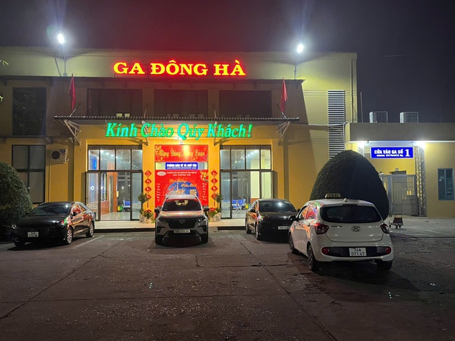 Từ 1/7/2025, ngành đường sắt chạy thử nghiệm đôi tàu giữa ga Đồng Hới và ga Đông Hà.- Ảnh 1.