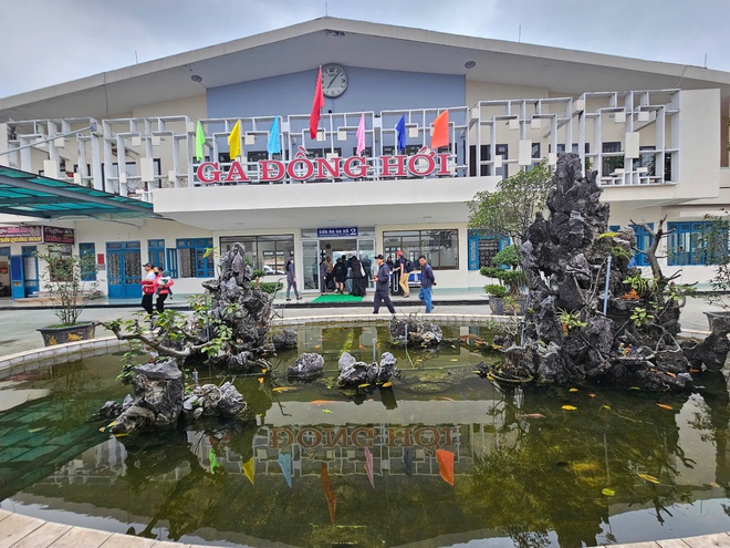 Từ 1/7/2025, ngành đường sắt chạy thử nghiệm đôi tàu giữa ga Đồng Hới và ga Đông Hà.- Ảnh 2.