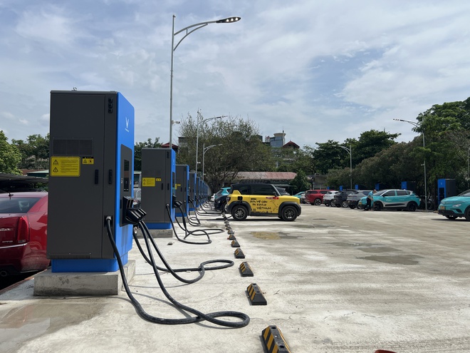 Những siêu trạm sạc VinFast lớn nhất đã hoạt động - Ảnh 1.