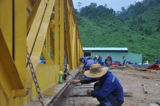 Có sẵn mặt bằng, nhà thầu tổng lực thi công cao tốc La Sơn - Hoà Liên - Ảnh 13.