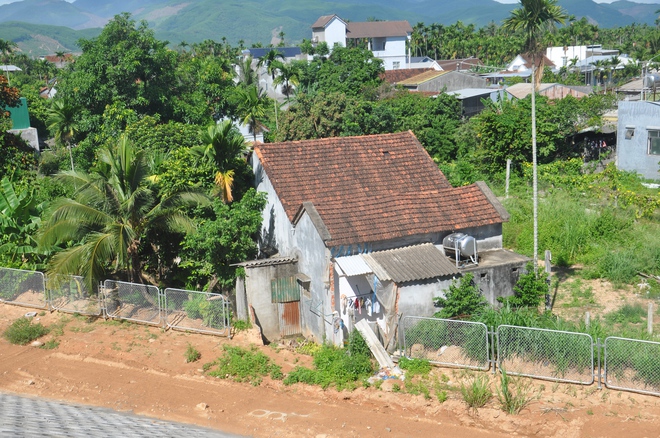 Dân cản trở thi công cao tốc Quảng Ngãi-Hoài Nhơn, lãnh đạo tỉnh Quảng Ngãi đến hiện trường chỉ đạo 