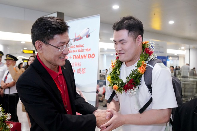 Cùng Vietjet bay thẳng tới Thành Đô, đắm chìm vào di sản văn hóa Trung Hoa - Ảnh 4.