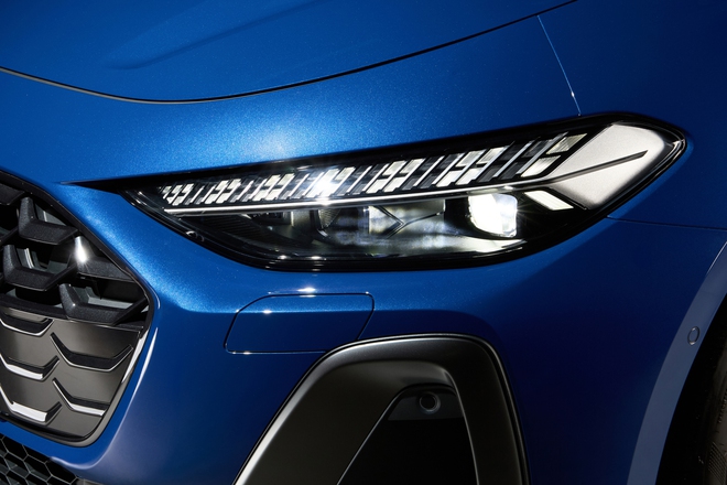 Cận cảnh Audi Q6 e-tron và A5 vừa ra mắt Việt Nam, giá từ 2,199 tỷ đồng - Ảnh 2.