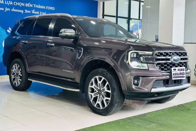 Sau 2 năm, Ford Everest bán lại giá ngỡ ngàng - Ảnh 2.