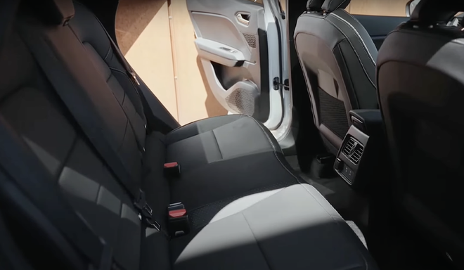 Ảnh thực tế Mitsubishi Grandis 2026 mới hồi sinh - Ảnh 10.