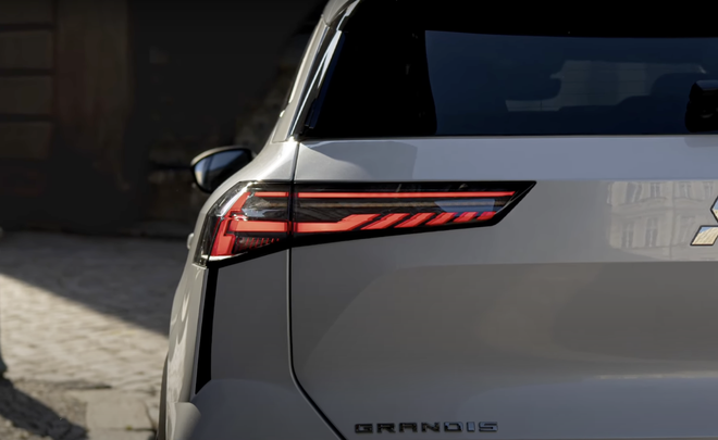 Ảnh thực tế Mitsubishi Grandis 2026 mới hồi sinh - Ảnh 6.