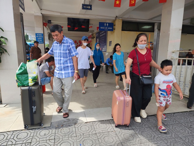 Hà Nội: Doanh nghiệp sẵn sàng, bến xe tăng chuyến phục vụ hành khách dịp nghỉ lễ Quốc khánh 2/9 - Ảnh 2.