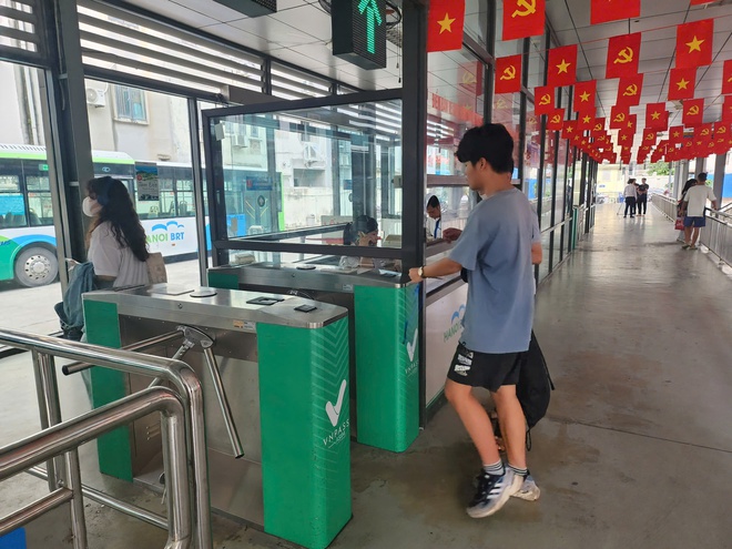 Hà Nội miễn phí vé xe buýt và tàu điện cho hành khách dịp lễ Quốc khánh 02/9- Ảnh 3.