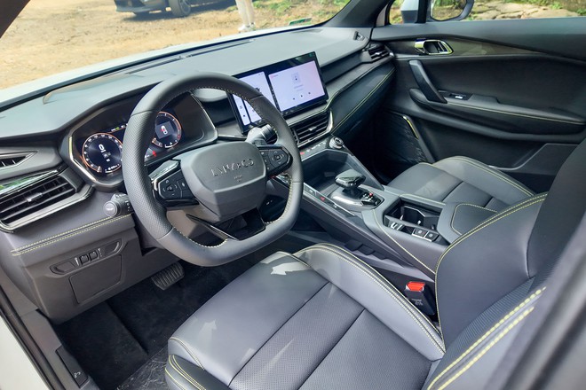 Đánh giá Lynk & Co 06 Core Plus: Đổi ADAS bằng giá rẻ, vận hành khác biệt - Ảnh 8.