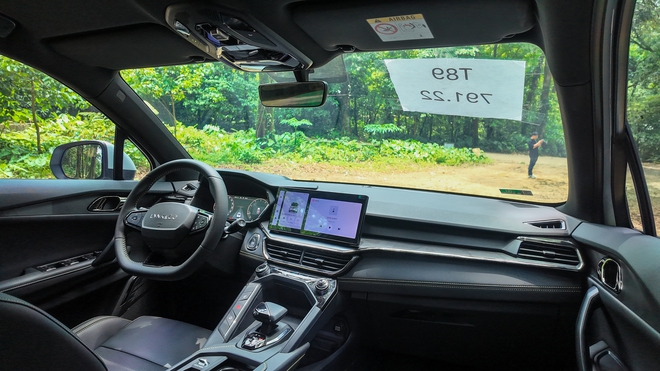 Đánh giá Lynk & Co 06 Core Plus: Đổi ADAS bằng giá rẻ, vận hành khác biệt - Ảnh 7.