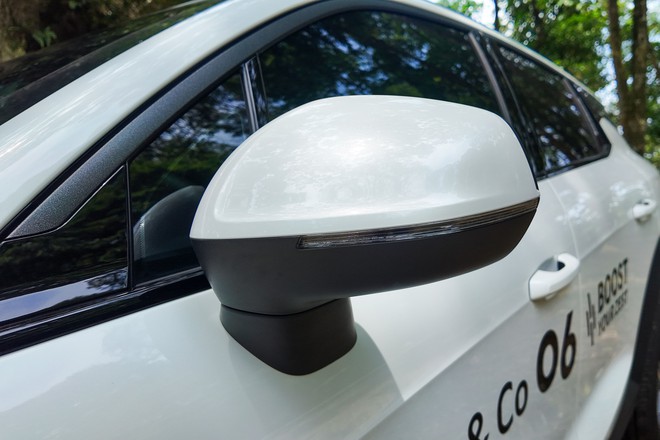 Đánh giá Lynk & Co 06 Core Plus: Đổi ADAS bằng giá rẻ, vận hành khác biệt - Ảnh 5.