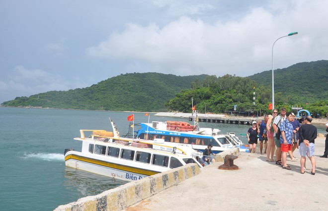 Đà Nẵng: Lực lượng liên ngành kiểm tra công tác đảm bảo TTATGT đường thuỷ nội địa- Ảnh 4.