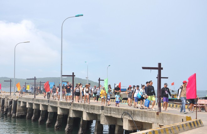 Đà Nẵng: Lực lượng liên ngành kiểm tra công tác đảm bảo TTATGT đường thuỷ nội địa- Ảnh 5.