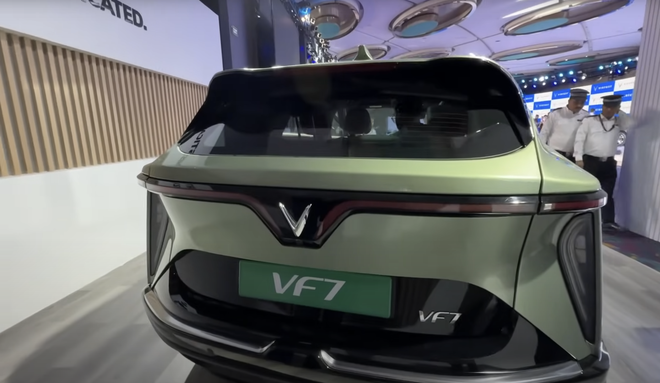 Người Ấn Độ đánh giá VinFast VF6, VF7 vừa ra mắt, giá từ 478 triệu đồng - Ảnh 5.