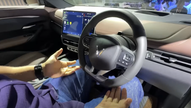 Người Ấn Độ đánh giá VinFast VF6, VF7 vừa ra mắt, giá từ 478 triệu đồng - Ảnh 6.