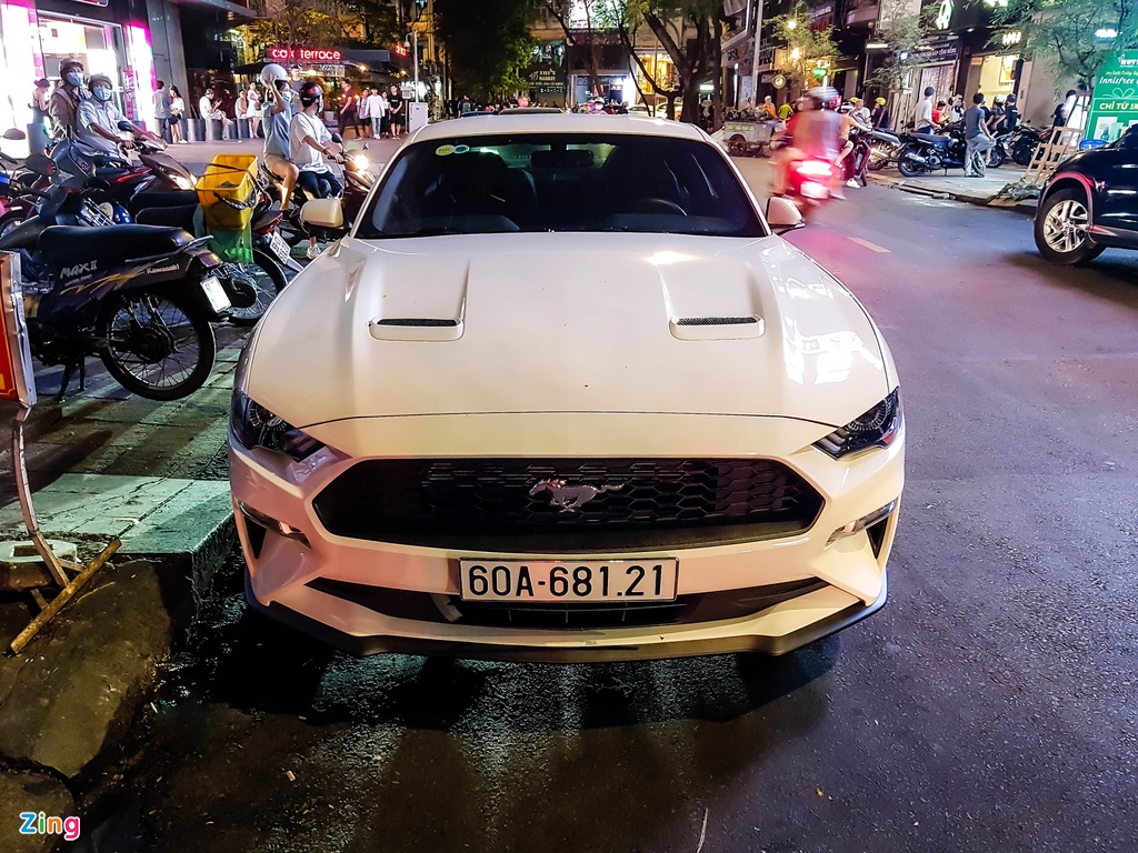 Ford Mustang facelift hang hiem xuat hien tai TP.HCM hinh anh 8 