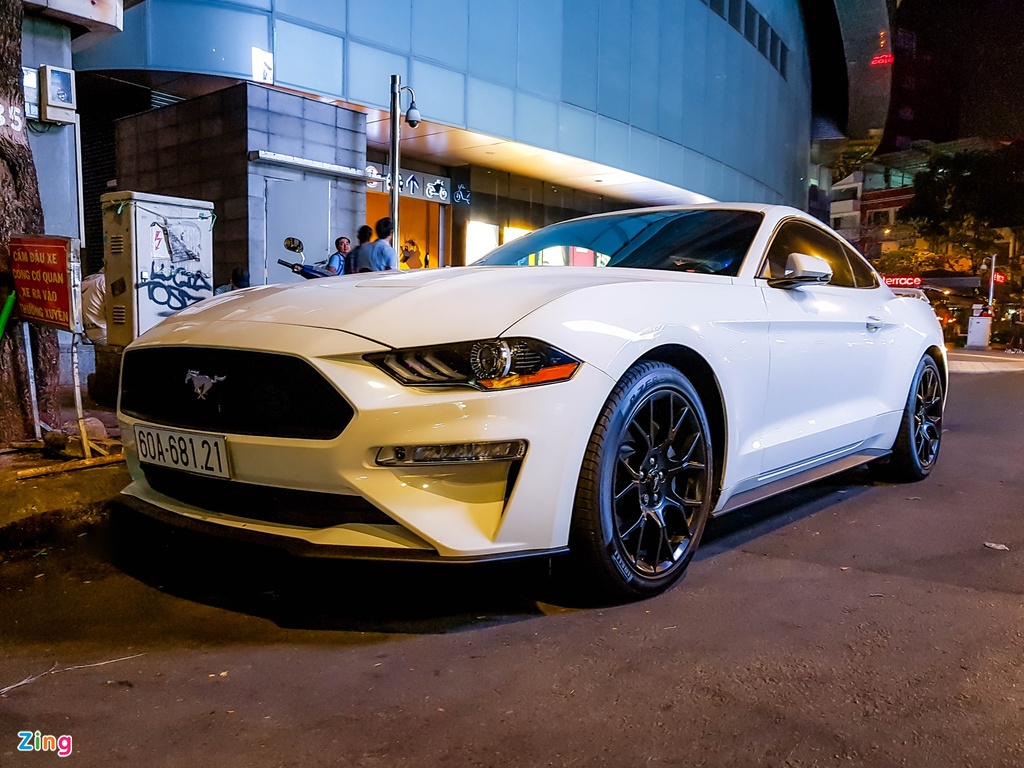 Ford Mustang facelift hang hiem xuat hien tai TP.HCM hinh anh 1 