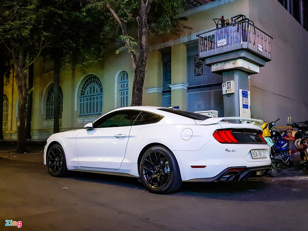 Ford Mustang facelift hang hiem xuat hien tai TP.HCM hinh anh 9 