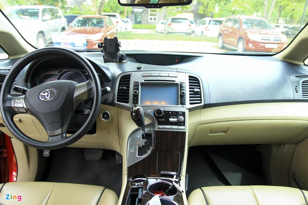 Toyota Venza 10 nam tuoi gia gan 800 trieu dong hinh anh 7 