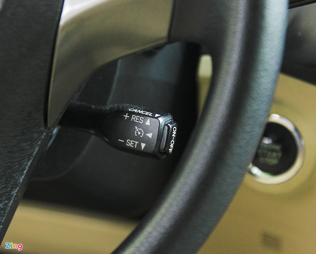 Toyota Venza 10 nam tuoi gia gan 800 trieu dong hinh anh 9 