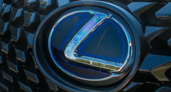 Chu tich toan cau Toyota noi Lexus se san xuat may bay hinh anh 1 