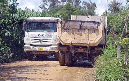 Quảng Ngãi: Kiểm tra, xử lý nghiêm xe chở đất quá tải sau phản ánh của Tạp chí GTVT
