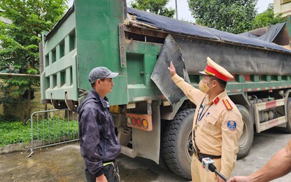 Nóng: CSGT bắt xe tải "Hổ vồ" cơi thành thùng thủy lực đầu tiên tại Hà Nội