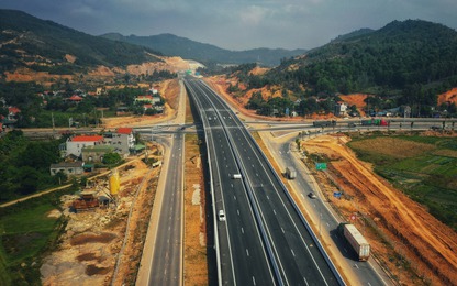 Bắt đầu cắm cọc GPMB cao tốc Châu Đốc - Cần Thơ - Sóc Trăng