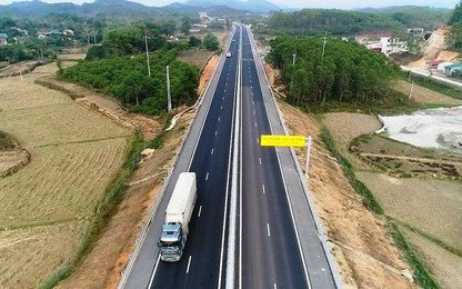 Đẩy nhanh tiến độ triển khai 3 dự án cao tốc Bắc - Nam từ Quảng Ngãi đến Chí Thạnh