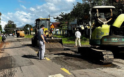 Đường đang trong thời gian bảo hành đã hư hỏng nặng, Sở GTVT Khánh Hòa nói gì?