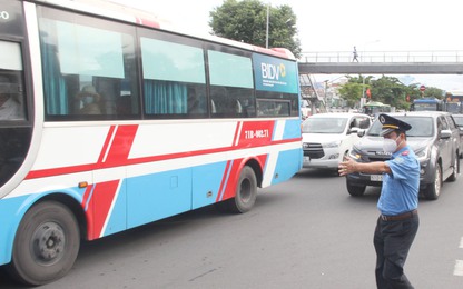 TP.HCM tăng cường xử phạt "xe dù bến cóc" dịp Tết Nguyên đán