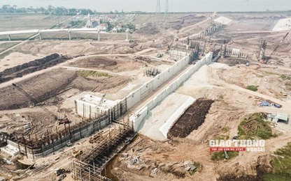 Bộ GTVT yêu cầu 3 nhà thầu đẩy nhanh tiến độ kênh nối Đáy - Ninh Cơ