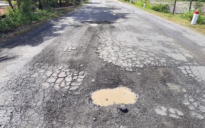 Khánh Hòa yêu cầu sửa chữa hư hỏng đường sau phản ánh của Tạp chí GTVT