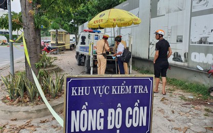 Bị CSGT thông báo nồng độ cồn "khủng", lái xe tuyên bố bỏ xe máy