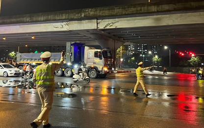 Hà Nội: Liên ngành xuyên đêm "đón lõng" xử lý xe chở vật liệu vi phạm