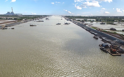 Dự án luồng tàu biển lớn vào sông Hậu nguy cơ chậm tiến độ