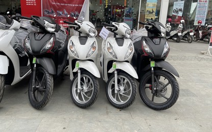 Honda Vision giảm giá kỉ lục tại đại lý, 3 phiên bản bán dưới giá đề xuất