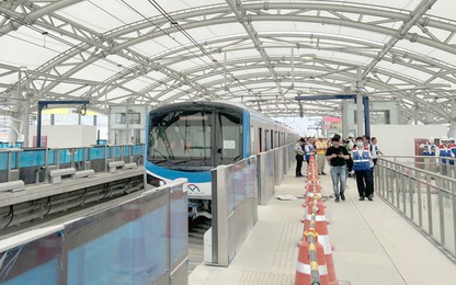 Kỹ thuật viên lái tàu tuyến metro số 1 hoàn thành khóa đào tạo tại Nhật Bản