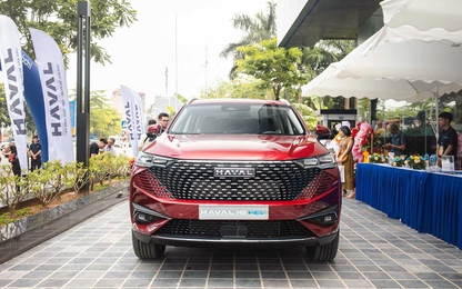 Xe xanh Haval H6 Hybrid ưu đãi sốc gần 300 triệu đồng