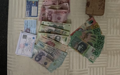 Tổ tàu SE4, SE7 liên tiếp trả lại tài sản cho khách đi tàu bỏ quên