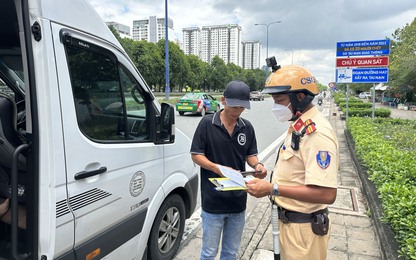 TP. HCM: CSGT tăng cường kiểm tra, xử lý vi phạm liên quan đến thiết bị giám sát hành trình