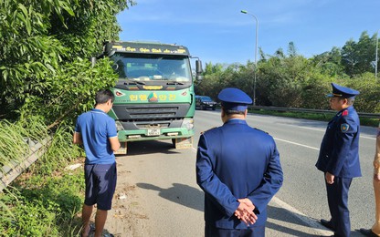 TTGT Hà Nội: Một tháng phạt 160 xe quá khổ và quá tải, thu nộp kho bạc gần 2 tỷ đồng