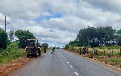 Gia Lai: Va chạm công nông, hai thanh niên đi xe máy tử vong