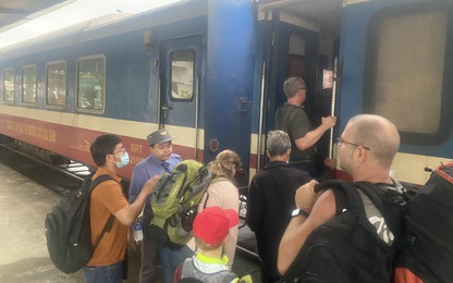 Mua vé tàu nguyên khoang, nguyên toa được nhiều ưu đãi lớn