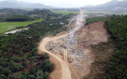 Đã bàn giao hơn 70% mặt bằng cao tốc Bắc - Nam đoạn Vân Phong - Nha Trang