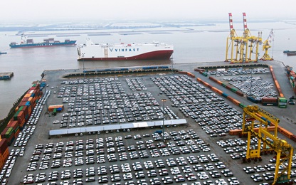 1.800 chiếc xe điện VinFast VF 8 tập kết cảng Hải Phòng chuẩn bị sang Mỹ