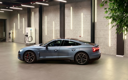 Chi tiết xe điện Audi RS e-tron GT giá 5,9 tỷ đồng vừa về Việt Nam