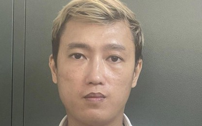 Hà Nội: Khởi tố tài xế "drift" xe ôtô trước Nhà hát lớn