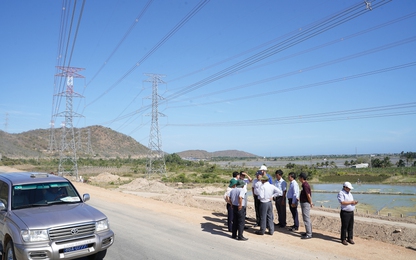 Bộ GTVT đề nghị xử lý dứt điểm vướng mắc hai cao tốc phía Nam chuẩn bị khánh thành